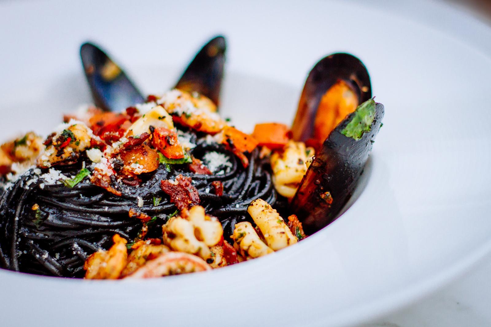 Spaghetti al nero di seppia